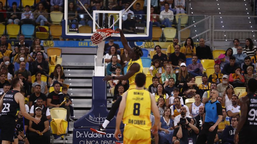 El ‘Granca’ supera con agonía al Bursaspor y se mete en cuartos