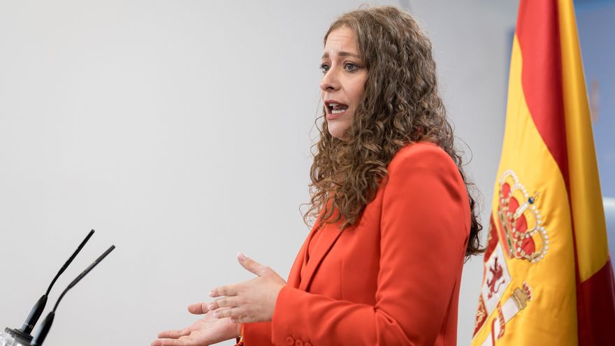 Primera rueda de prensa de la portavoz del PP en el Congreso, Ester Muñoz, en el Congreso de los Diputados, a 8 de julio de 2025, en Madrid (España).