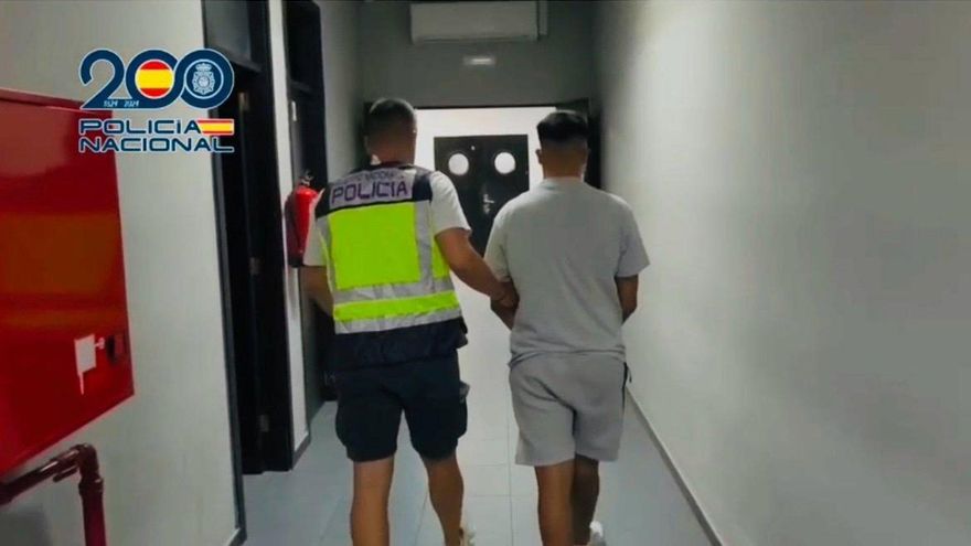 Primer detenido por el atraco a la joyería del centro comercial El Mirador en Gran Canaria