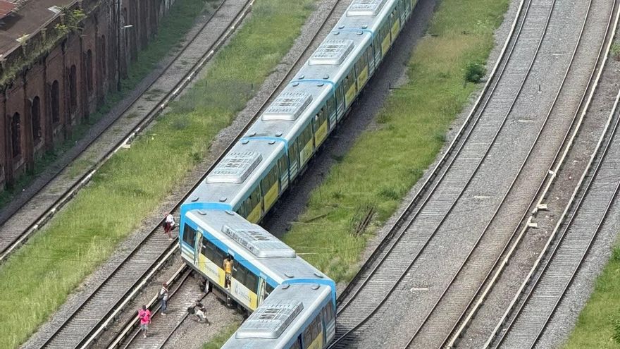 Descarriló una formación del tren Sarmiento en Liniers: hubo 20 heridos