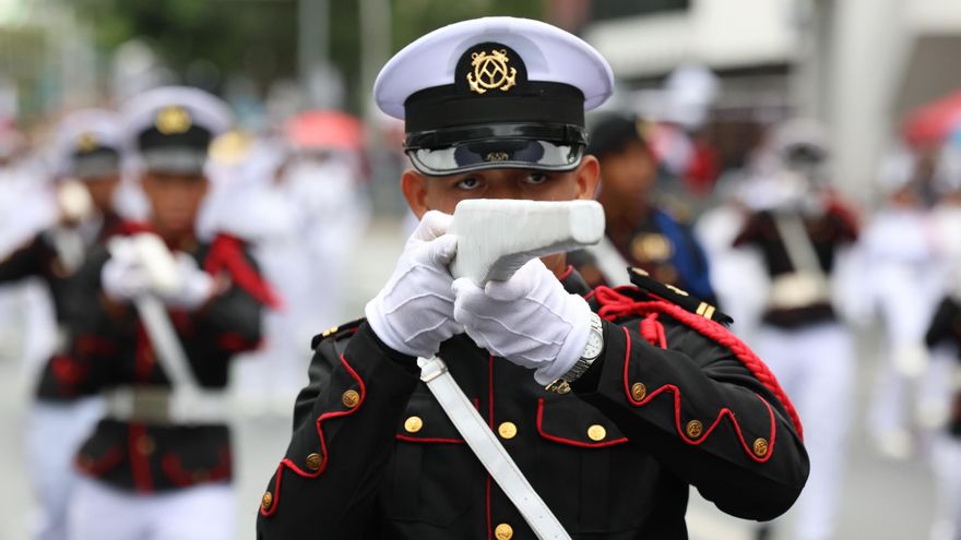 Panamá honra a sus símbolos patrios con música, trajes típicos y el fervor nacional