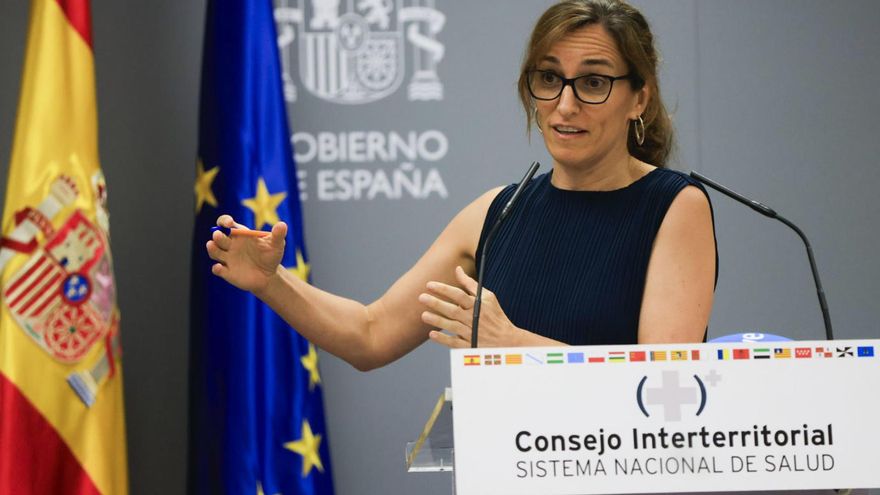 Mónica García a las comunidades que cumplen la ley del aborto: "No tienen nada que temer"