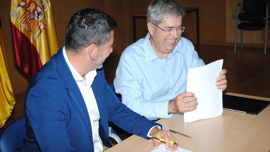 PP-AV y CC firman el pacto de gobierno de San Bartolomé de Tirajana y prometen impulsar el Siam Park