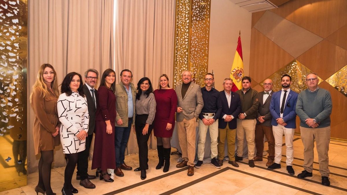 Paloma de Castro en la comida tradicional de Navidad 2025 de VOX Albacete.