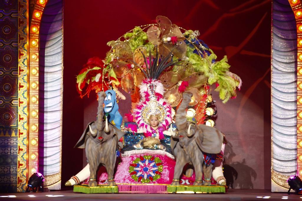 Gala de la Reina Infantil del Carnaval de 'Las mil y una noches'. FOTO: LpaCarnaval