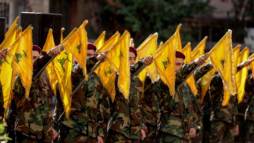 Miembros de la milicia chií Hizbulá.