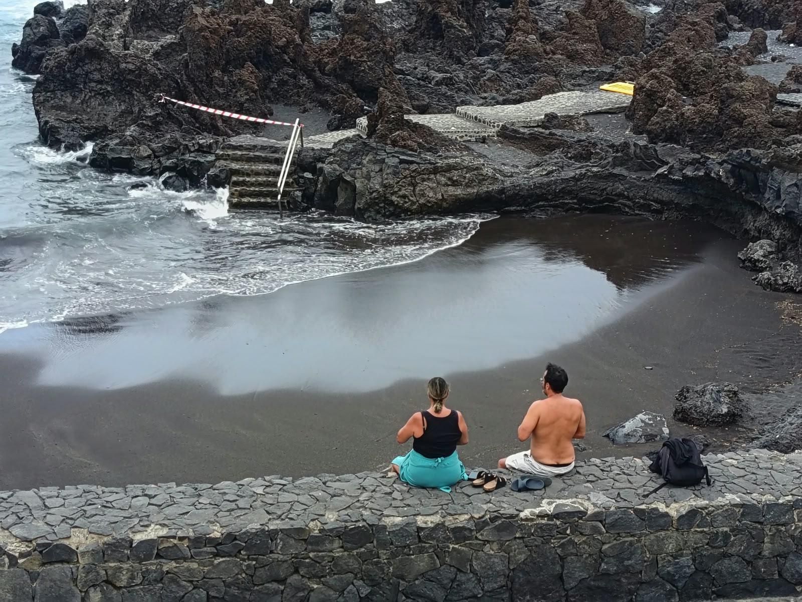 Playa cerrada en Puerto de la Cruz.