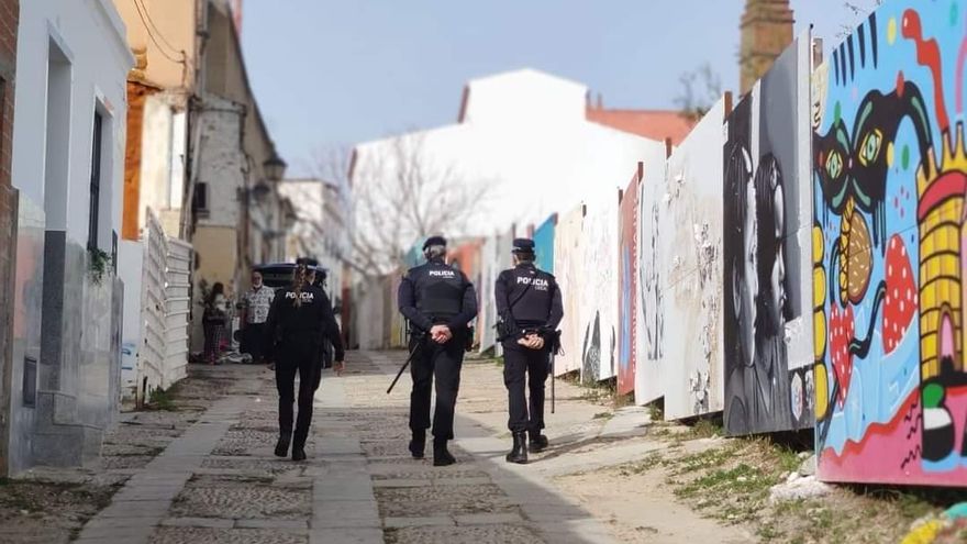 El alcalde de Badajoz dice ahora que es "muy difícil" cumplir su acuerdo con la Policía Local