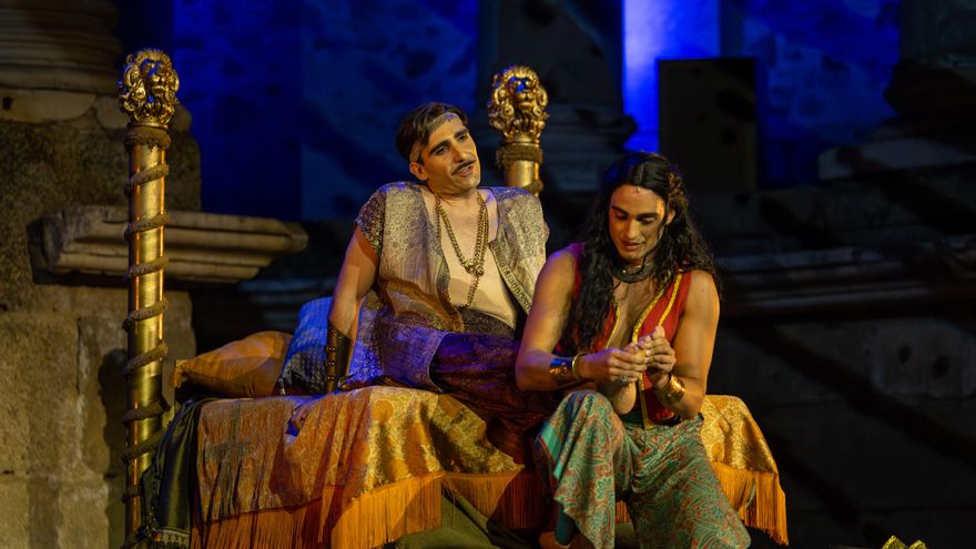 Alejandro Magno, la intimidad hecha pública y el amor, orgullo de vida