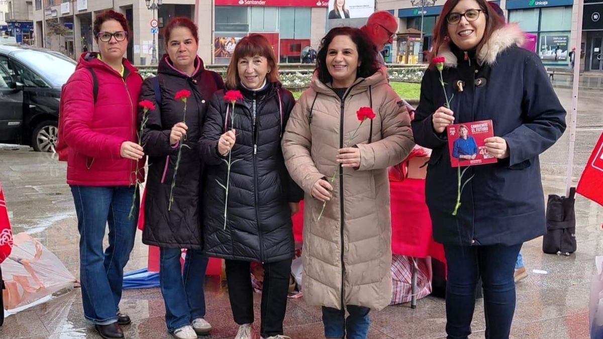 El PSOE hace campaña con la igualdad en Ponferrada.