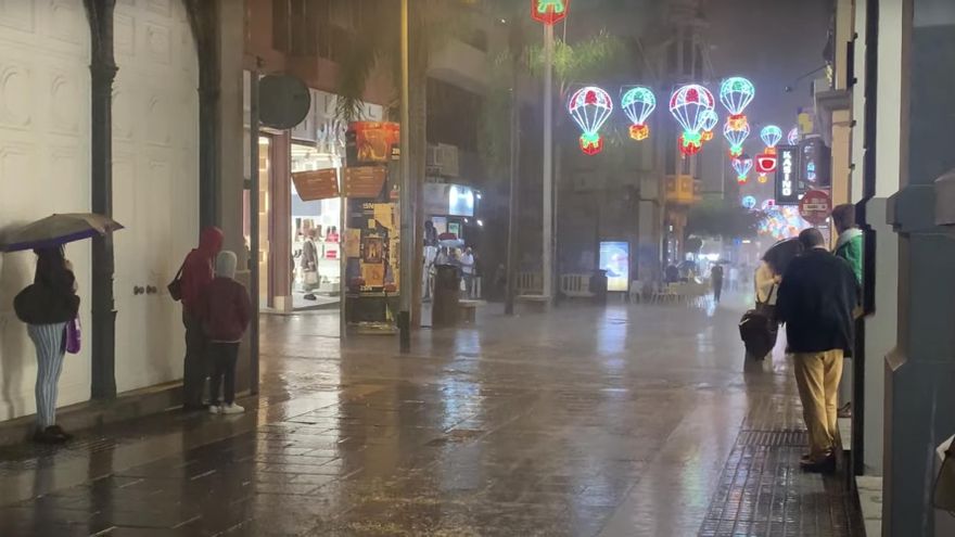 Una intensa tromba de agua deja 86 litros en pocas horas en Arico (Tenerife)