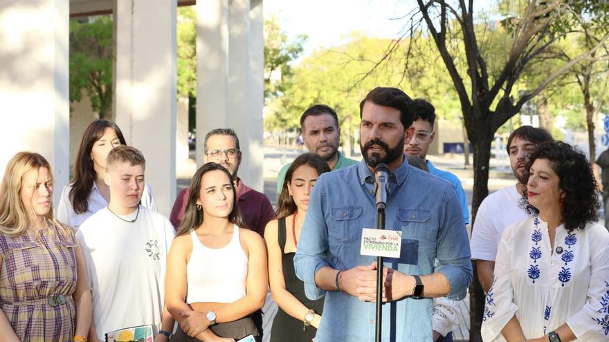 El líder del PSOE extremeño anima a un adelanto electoral si decaen los decretos de vivienda
