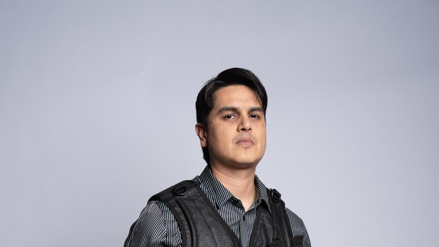 El cantautor de corridos Régulo Caro: "la música mexicana ahora es la música pop"