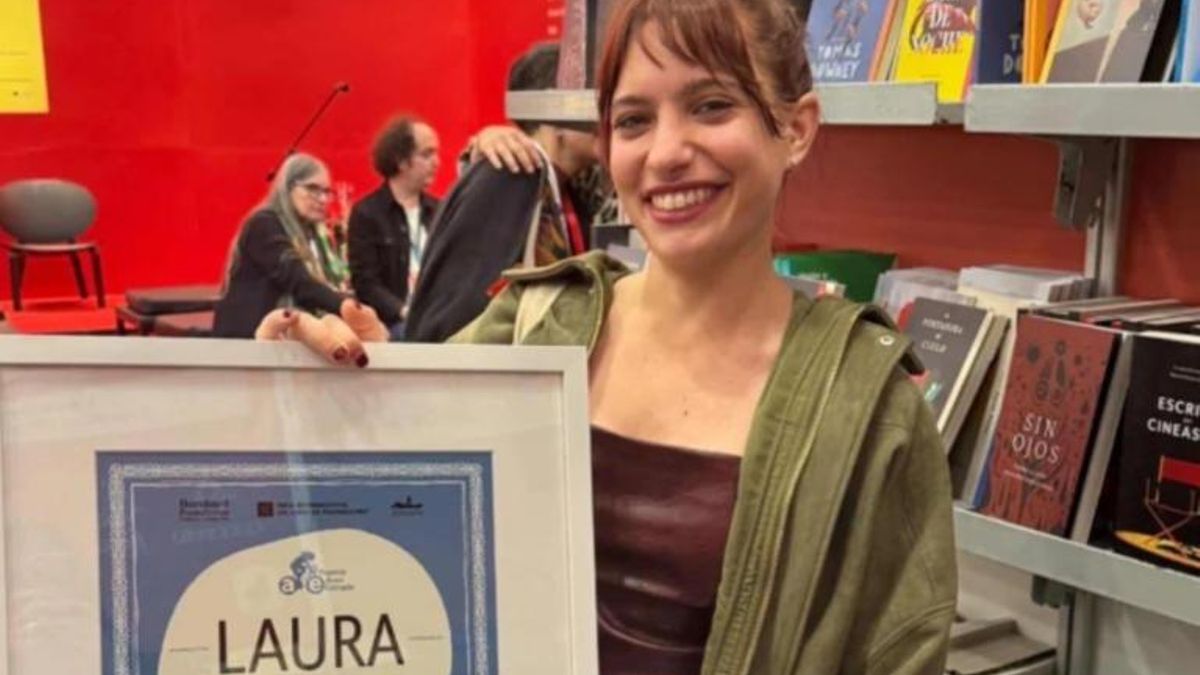 Laura Sbdar ganó el Premio Internacional de Literatura Aura Estrada
