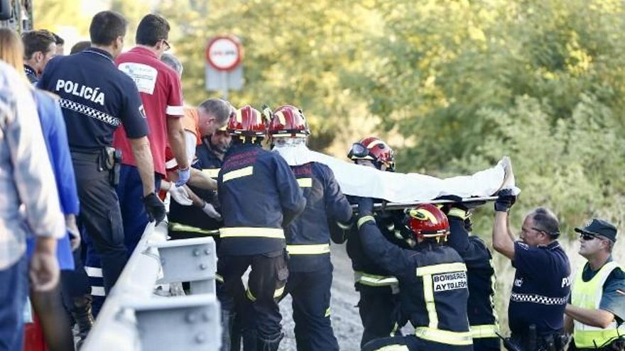 Carlos S. Campillo / ICAL Accidente de tráfico en la carretera de Asturias en la que ha resultado herida una persona