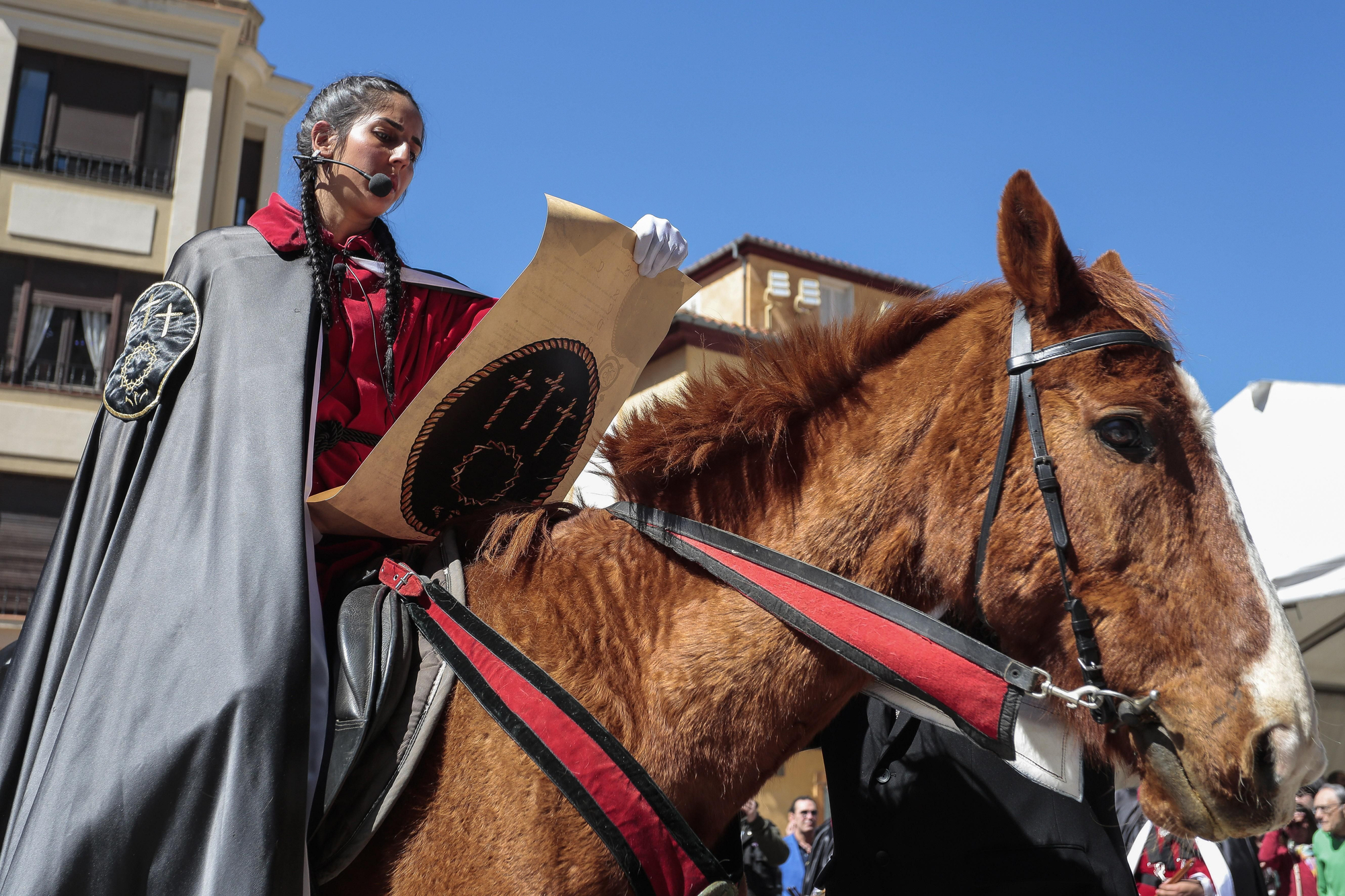 Más que Siete Palabras en el Pregón a Caballo de la Semana Santa de León