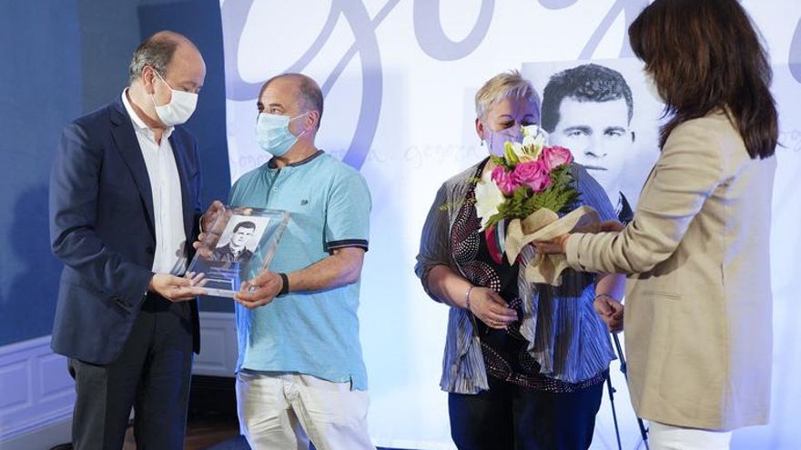 El Gobierno vasco honra la memoria de José Miguel Andueza, víctima de violencia policial, en el 51 aniversario de su muerte