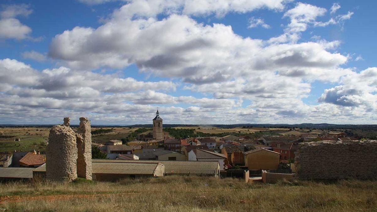 Un ultimátum deja “indefensos” a vecinos de un pequeño pueblo que no quieren alquilar terrenos para una fotovoltaica