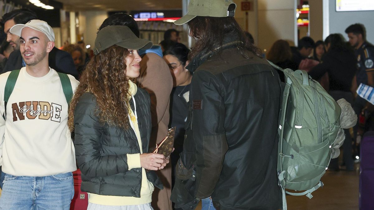Laura Madrueño, en el aeropuerto de Madrid antes de viajar a 'Supervivientes 2024'