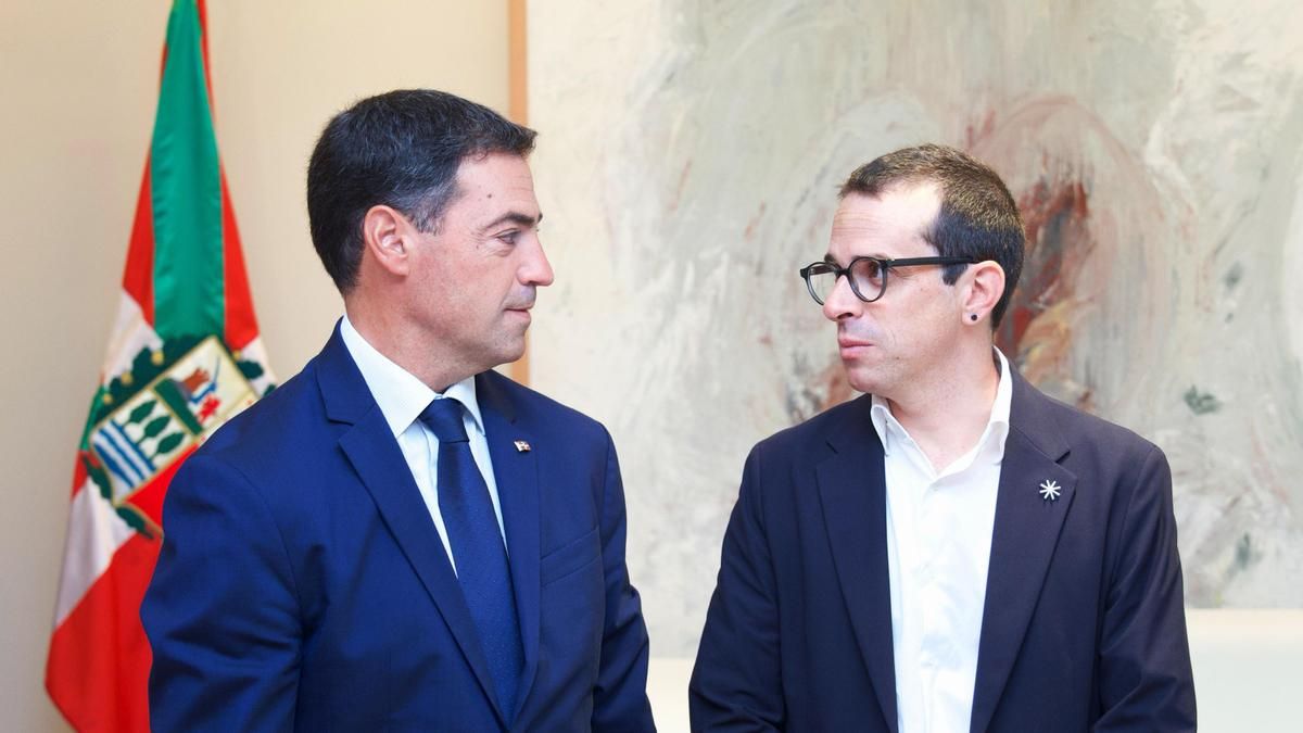 EH Bildu cuestiona el "liderazgo" institucional de Pradales y teme que está ya "amortizada" la legislatura