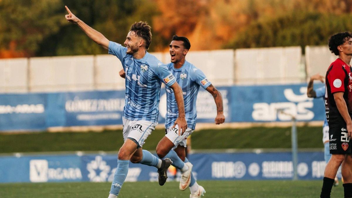 Así fue la jornada en Segunda y Tercera RFEF: el Ciudad de Lucena manda en el derbi y el Córdoba B sigue su hundimiento