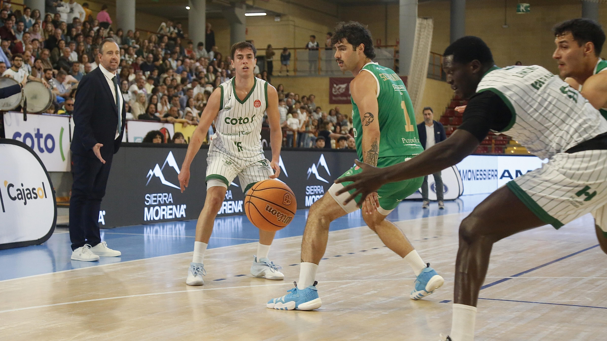 Las imágenes del Coto Córdoba CB - Toledo Basket