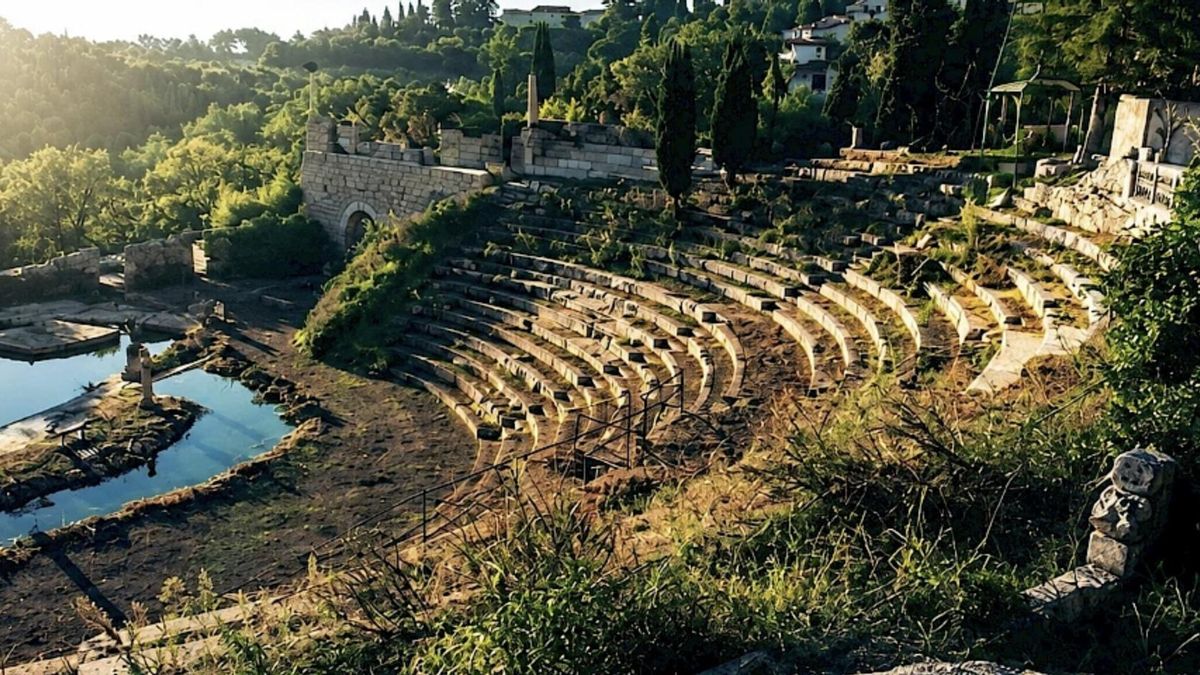 ¿Pagarías 40 euros por un anfiteatro romano falso? Eso hicieron decenas de turistas en Italia por culpa de un constructor espabilado que ha acabado en la cárcel