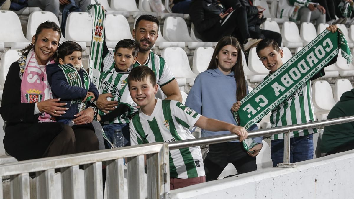 Grada Blanquiverde del Córdoba CF - FC Andorra