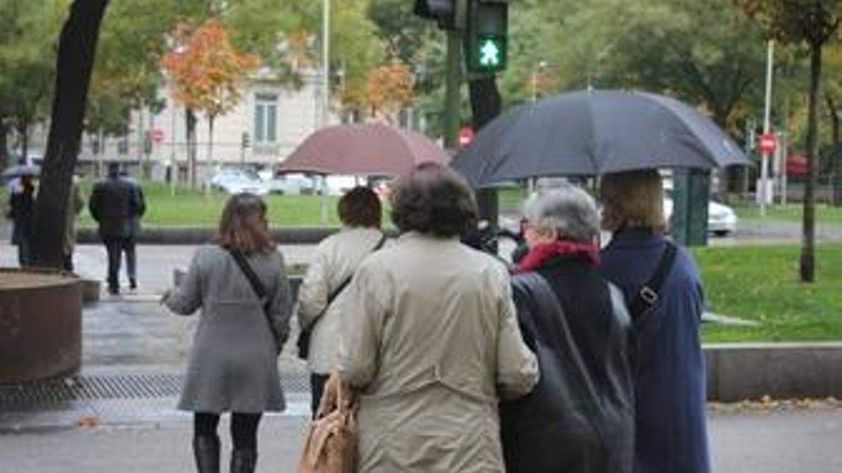 Día lluvioso en Madrid en otoño en imagen de archivo.