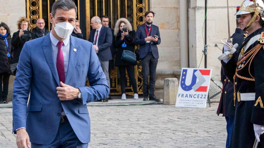 Pedro Sánchez avisa en la cumbre europea: "El Gobierno hará todo lo que esté en su mano ante el chantaje energético de Putin"