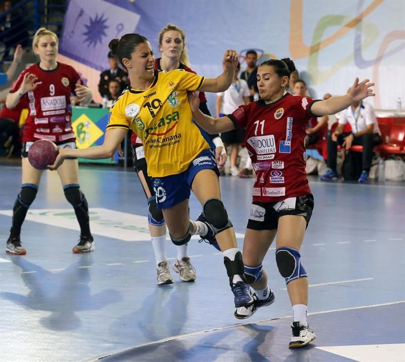 Partido entre el Rocasa Gran Canaria y Kastamonu turco (EFE/Elvira Urquijo A)