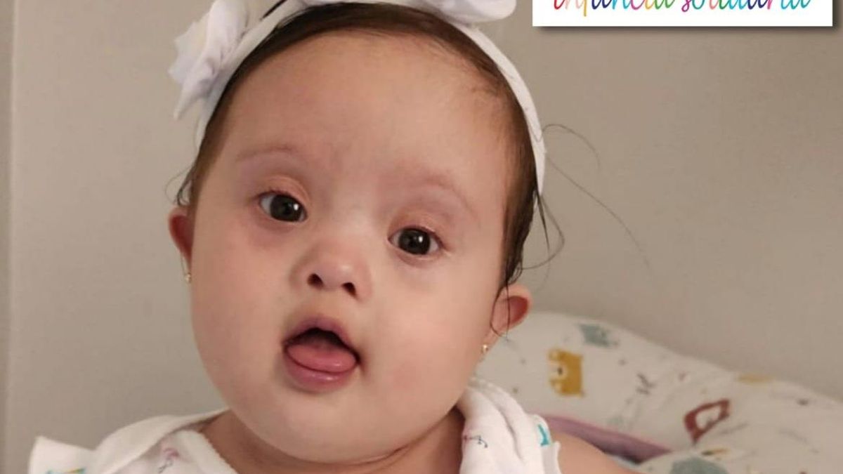 Buscan una familia de acogida para operar en Córdoba a la pequeña Alana