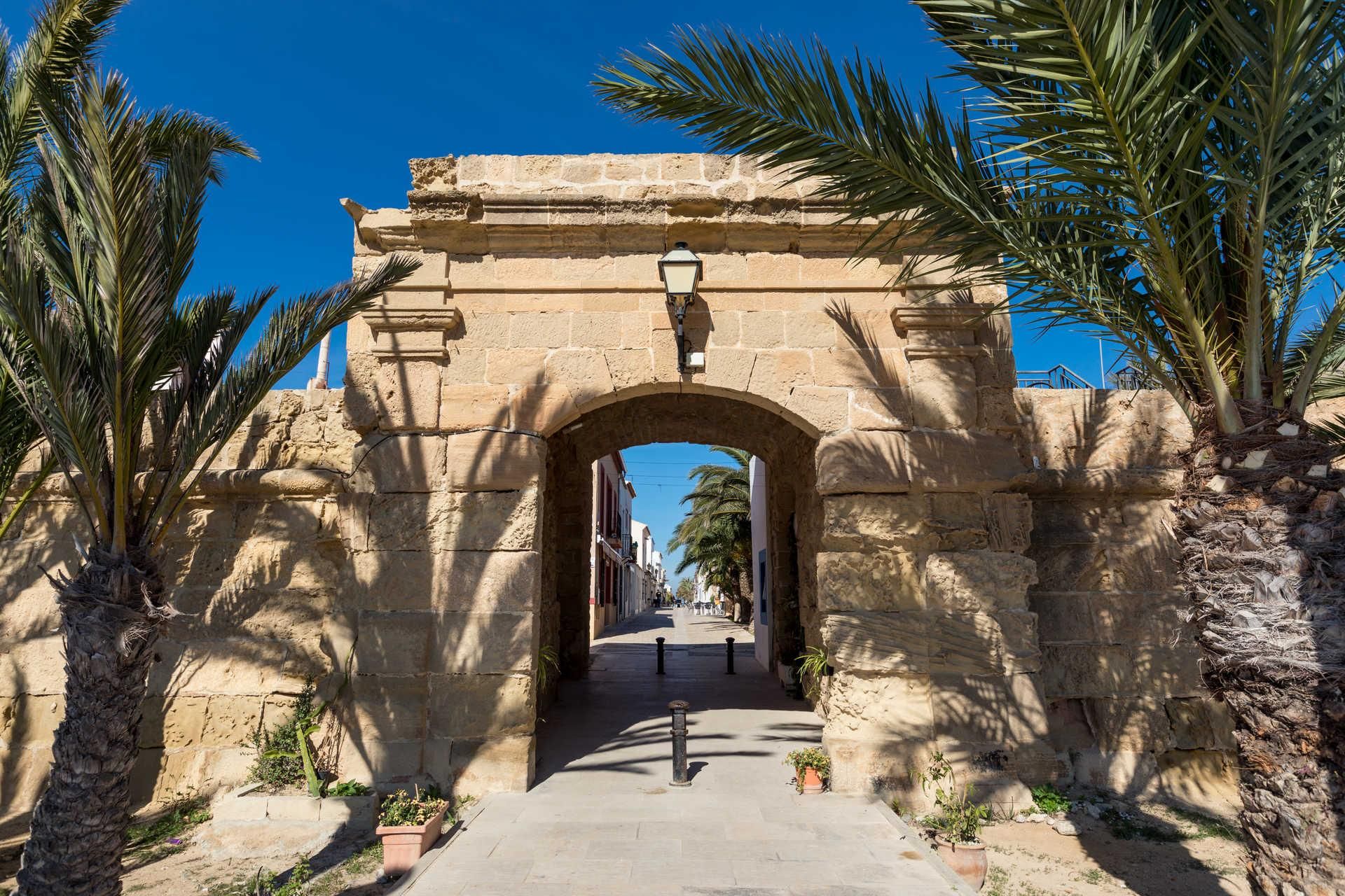 Muralla de la isla de Tabarca.