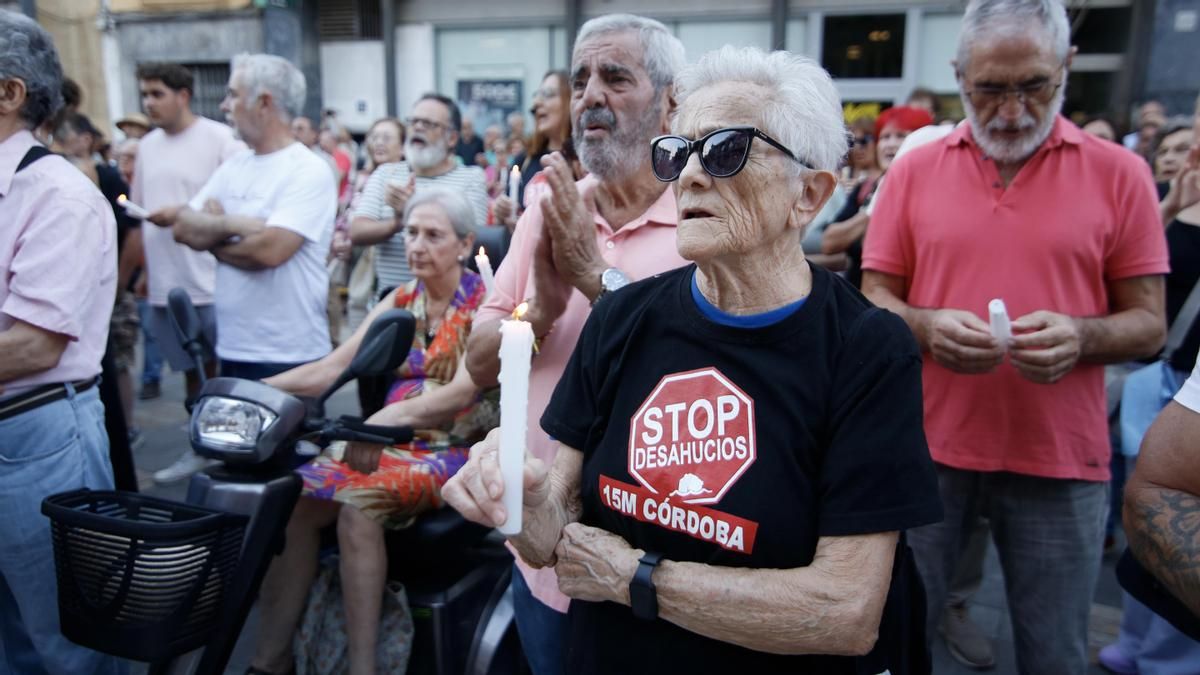 Concentración por la muerte de Maricarmen