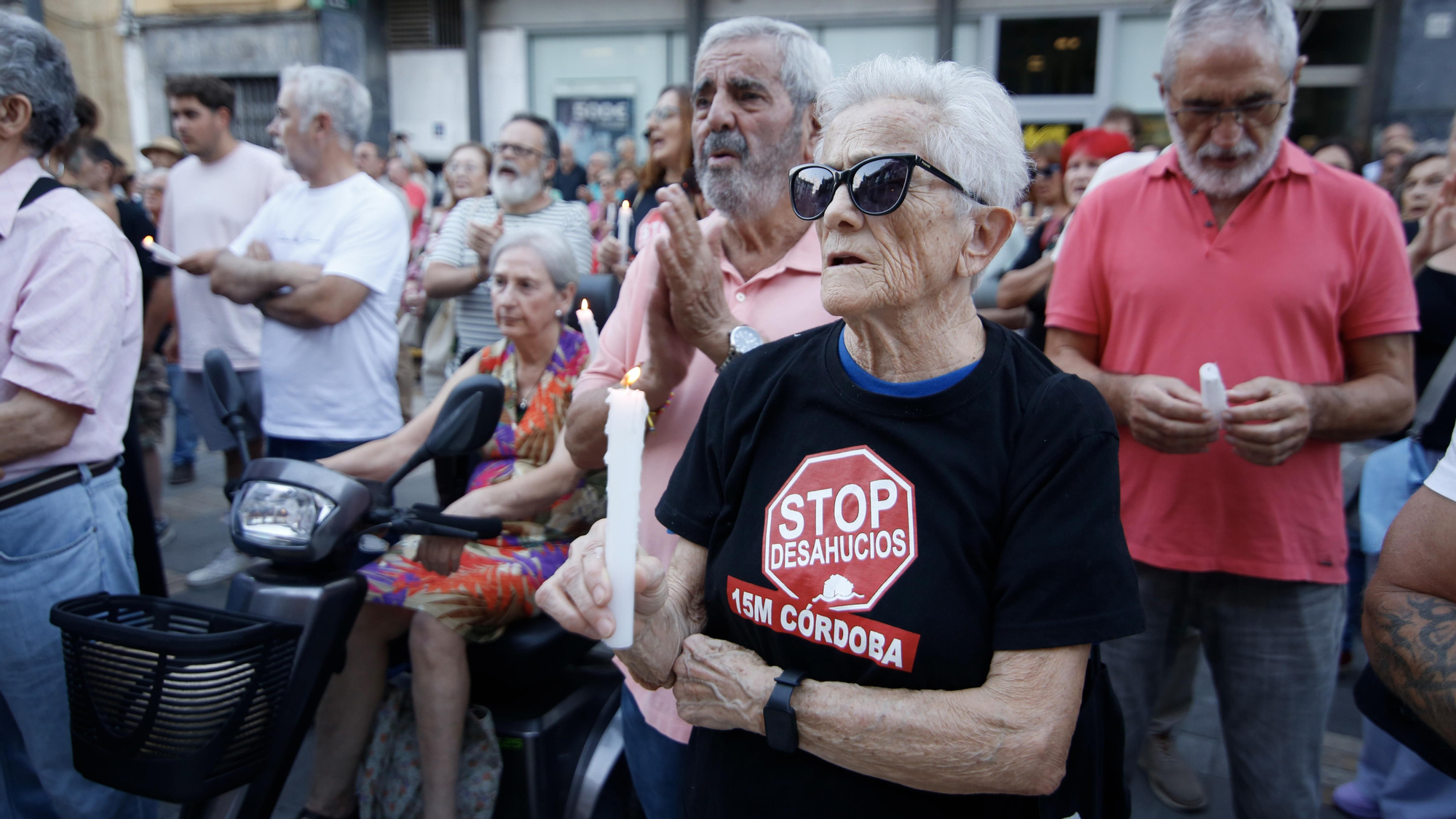 Concentración por la muerte de Maricarmen
