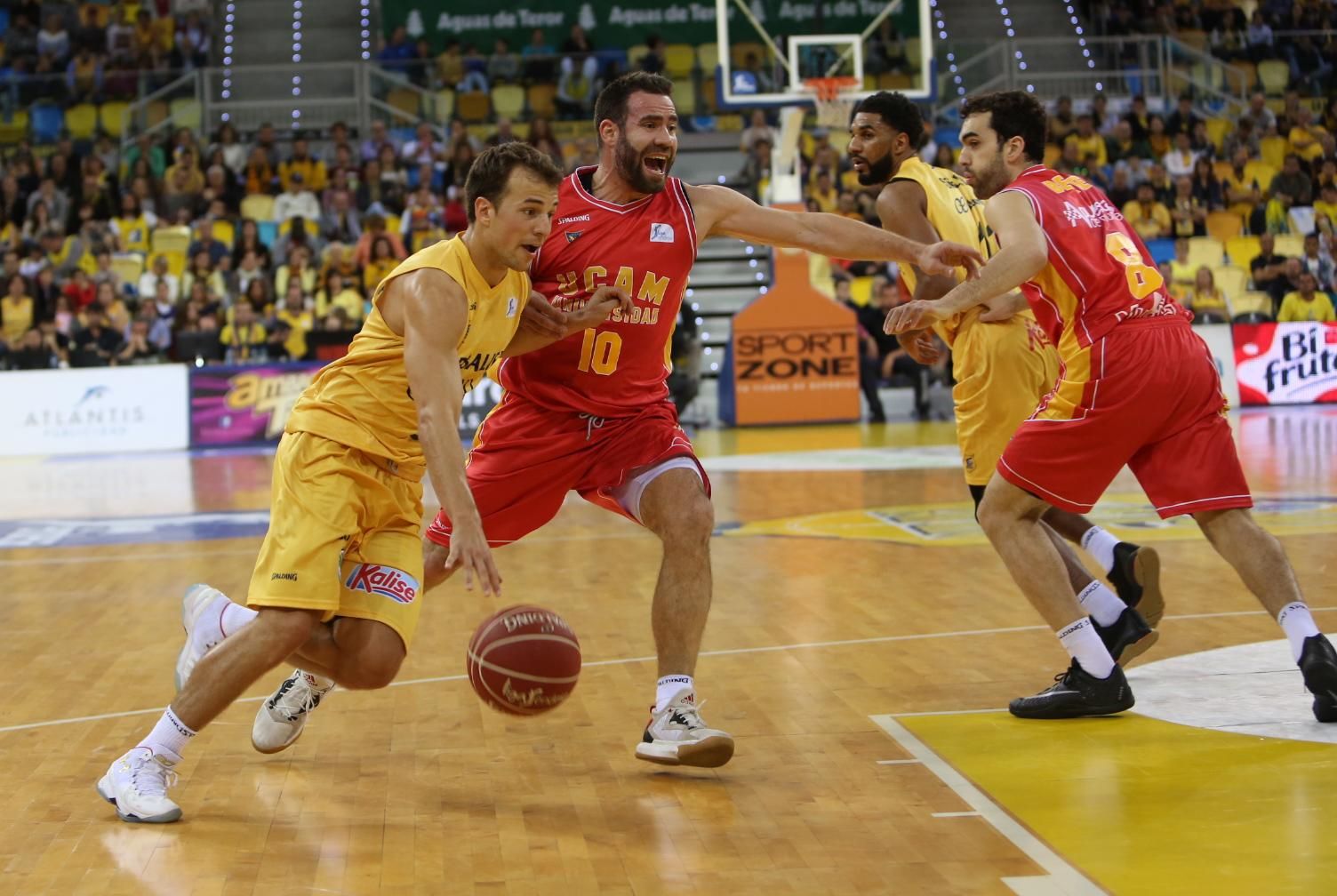 Imágenes del encuentro entre el Herbalife Gran Canaria y el UCAM Murcia en el Gran Canaria Arena. (Alejandro Ramos).