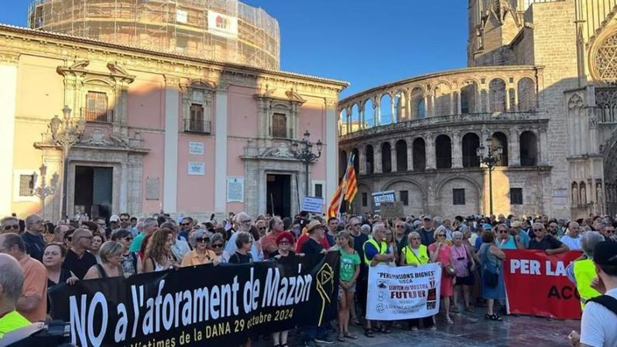 Una nueva concentración contra Mazón por la dana en Valencia exige a la justicia que actúe con contundencia