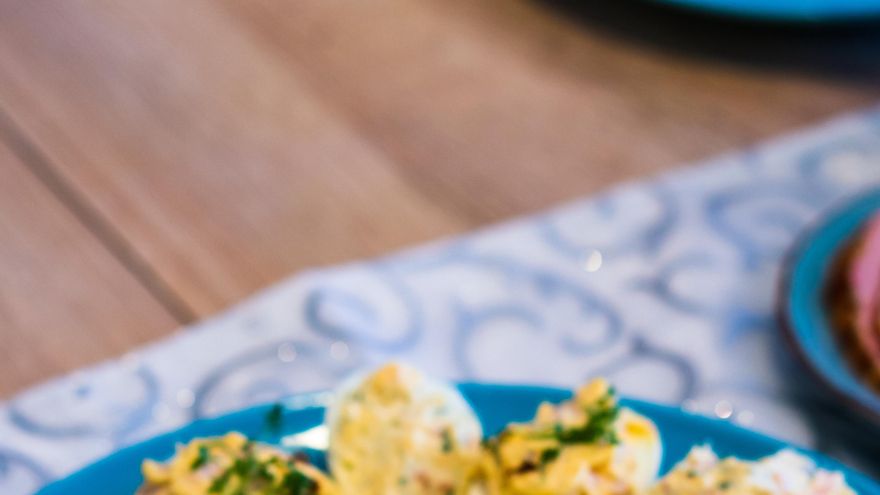 Tres platos sencillos y originales para preparar con huevos rellenos fríos