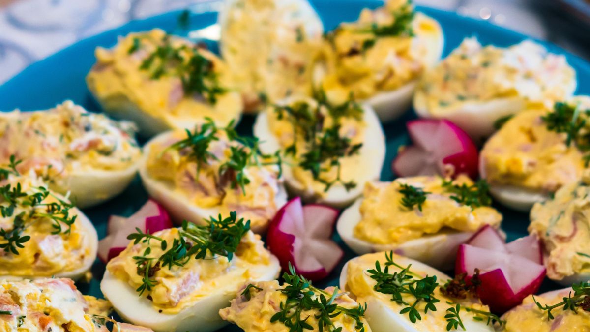 Tres platos sencillos y originales para preparar con huevos rellenos fríos