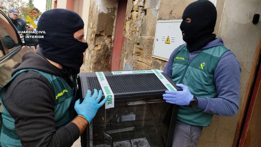 La Guardia Civil detiene en Caspe a un presunto militante yihadista por labores de adoctrinamiento sobre terceros