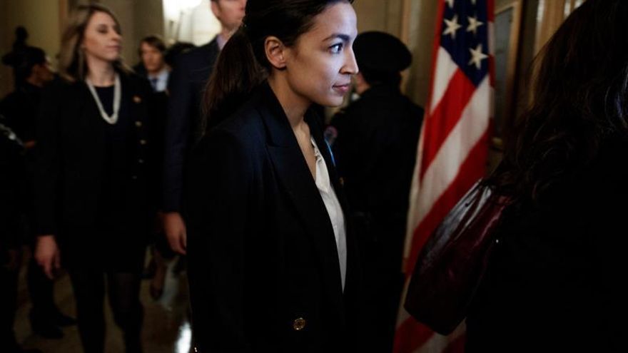 Demócratas piden no aprobar más fondos para el cuerpo de deportación de Trump