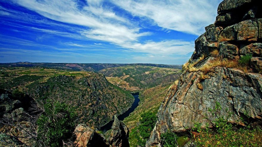 Descubre los ‘fiordos españoles’ de Salamanca y Zamora sendas para hacer a pie o en bici por este parque natural