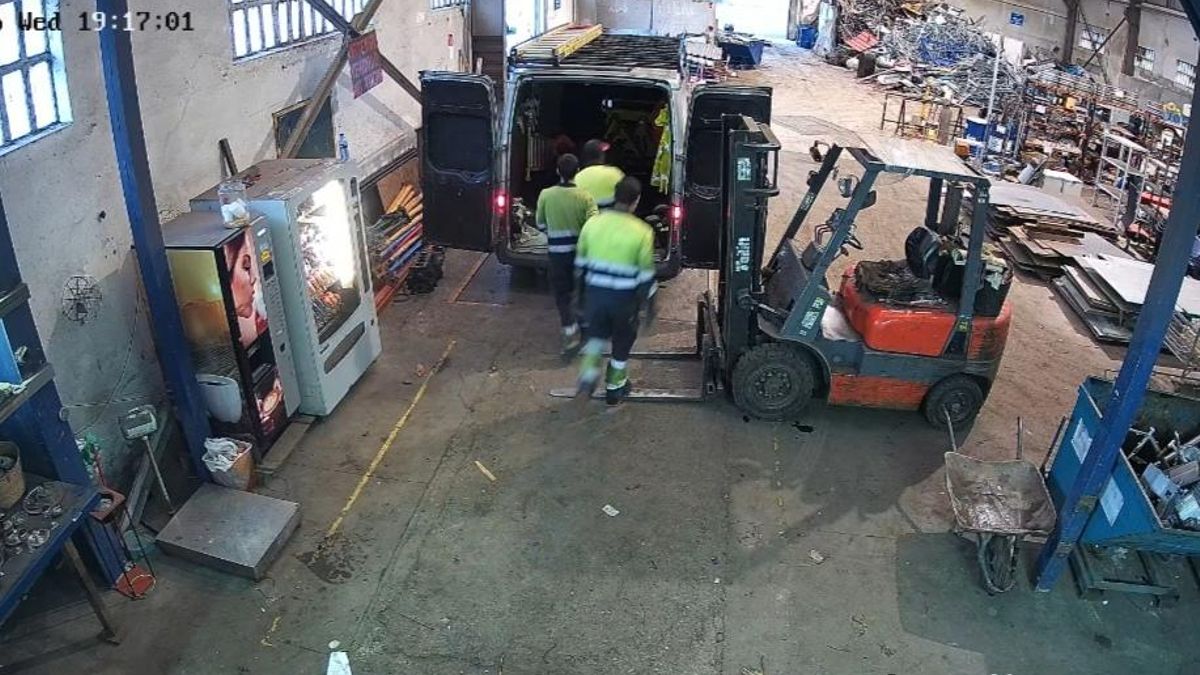 La Guardia Civil de Asturias esclarece el robo de 13 toneladas de cable de telefonía al captar imágenes de los autores