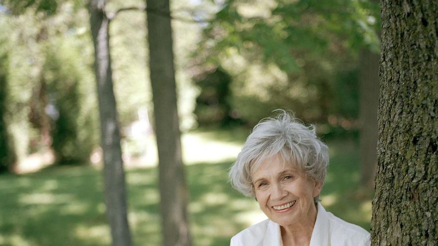 Fallece la escritora canadiense Alice Munro, maestra del cuento, el anticlímax y la sutilidad psicológica
