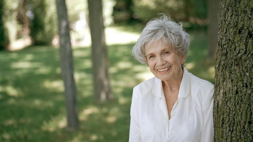 Fallece la escritora canadiense Alice Munro, maestra del cuento, el anticlímax y la sutilidad psicológica