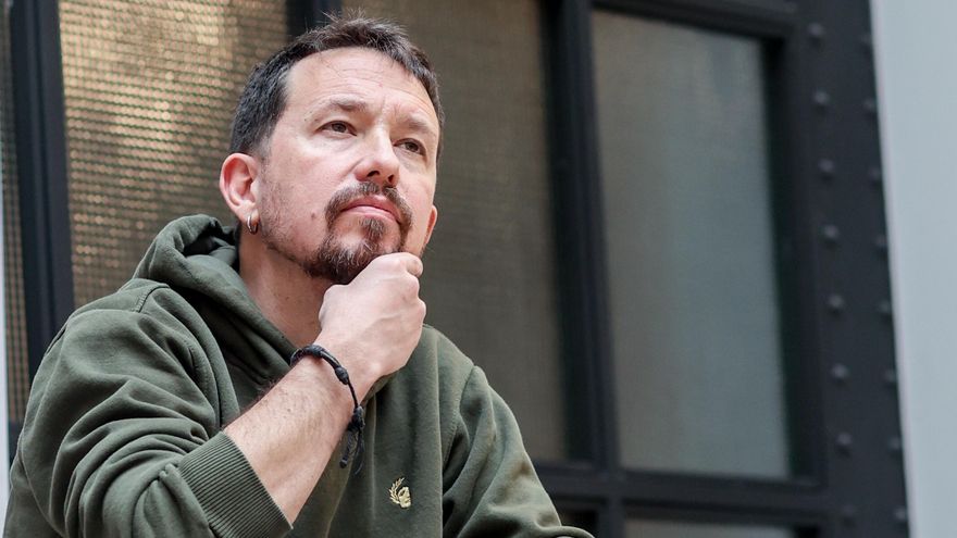 El exvicepresidente segundo del Gobierno y exlíder de Podemos, Pablo Iglesias, durante la presentación del primer libro de Pablo Echenique, ‘Memorias de un piloto de combate’, en el Espacio Larra, a 5 de marzo de 2023, en Madrid (España).