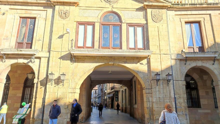 Izquierda Unida investiga un presunto caso de abuso sexual de un asesor del grupo municipal de Oviedo, ya dimitido