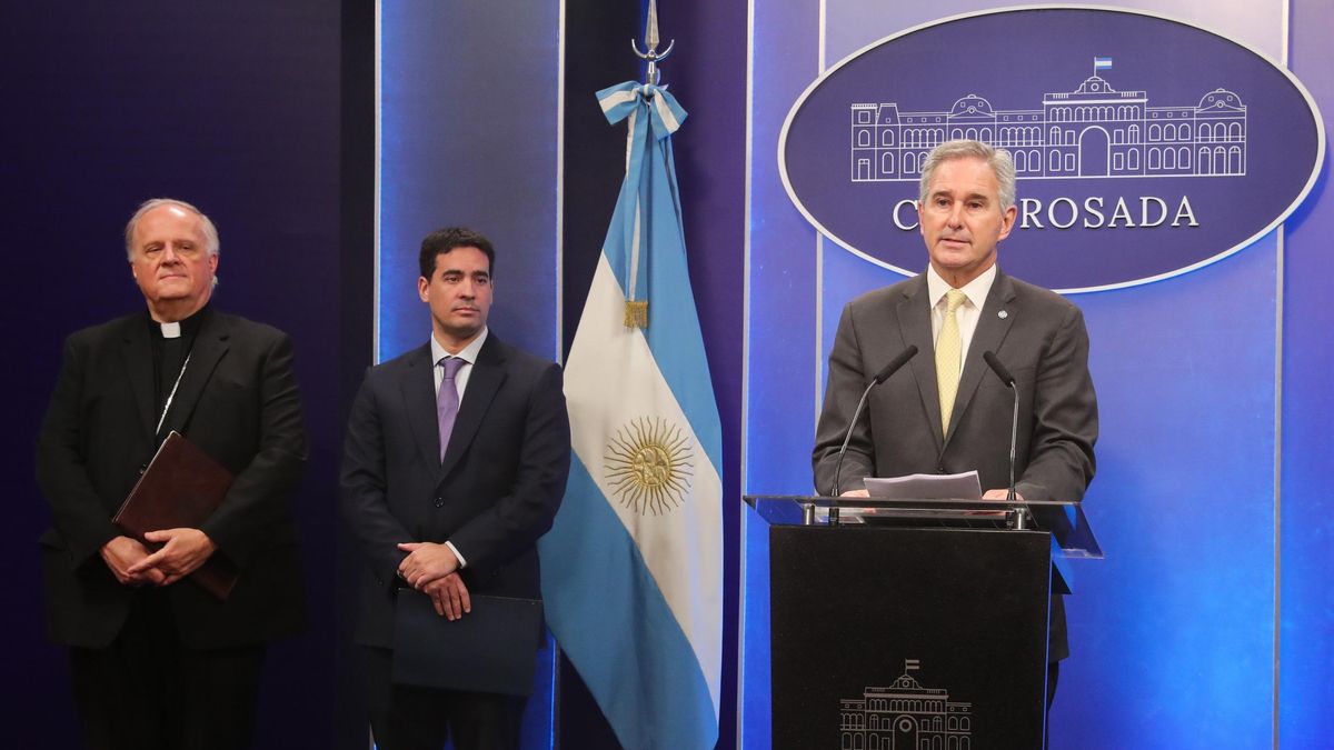 Pablo Quirno, en conferencia de prensa.