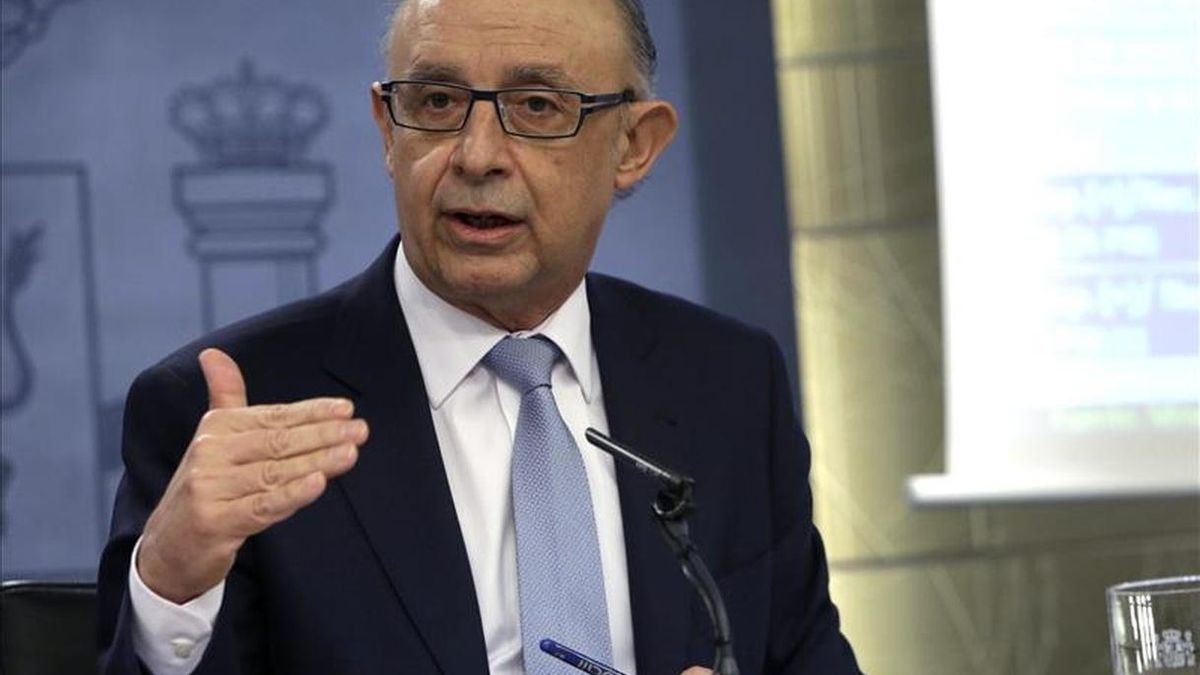 Montoro quiere saber de antemano qué información le pide la Airef al resto de administraciones