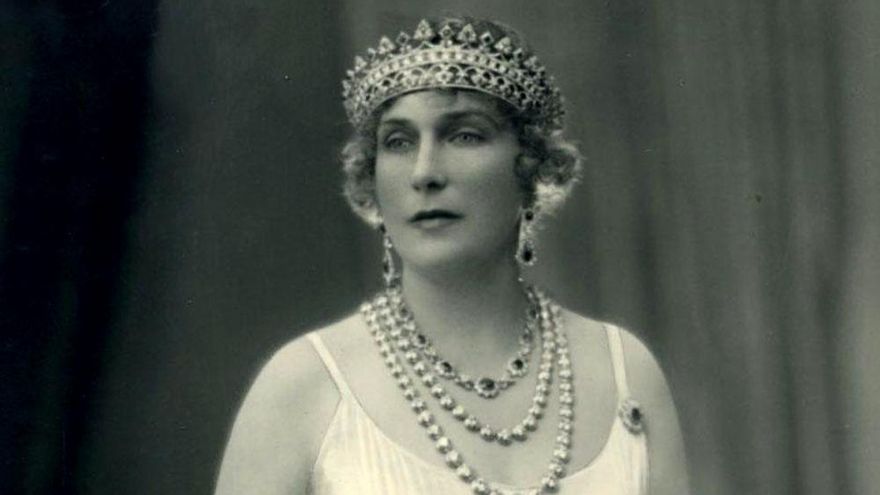 Javier Olivares vuelve a TVE con una serie sobre la reina Victoria Eugenia, esposa de Alfonso XIII